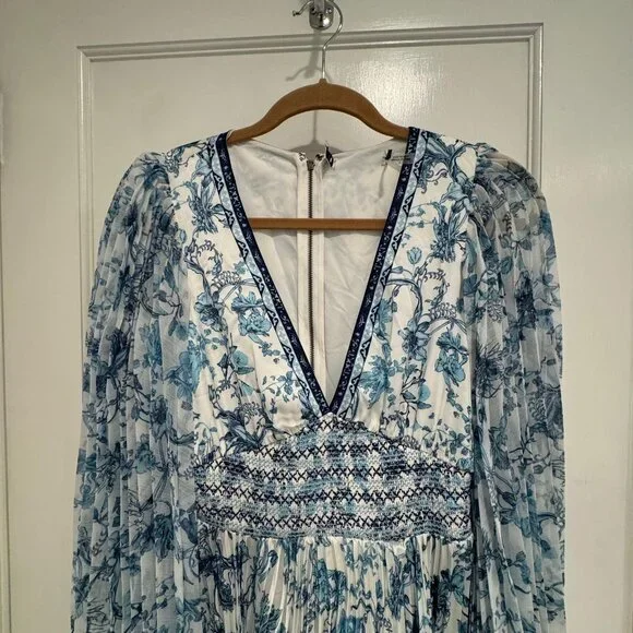 Alice + Olivia Sion Sunburst Maxi Dress Blue - Picture 7 of 15